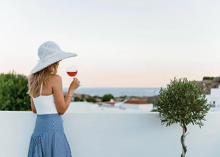 Lindos Calmare Suites